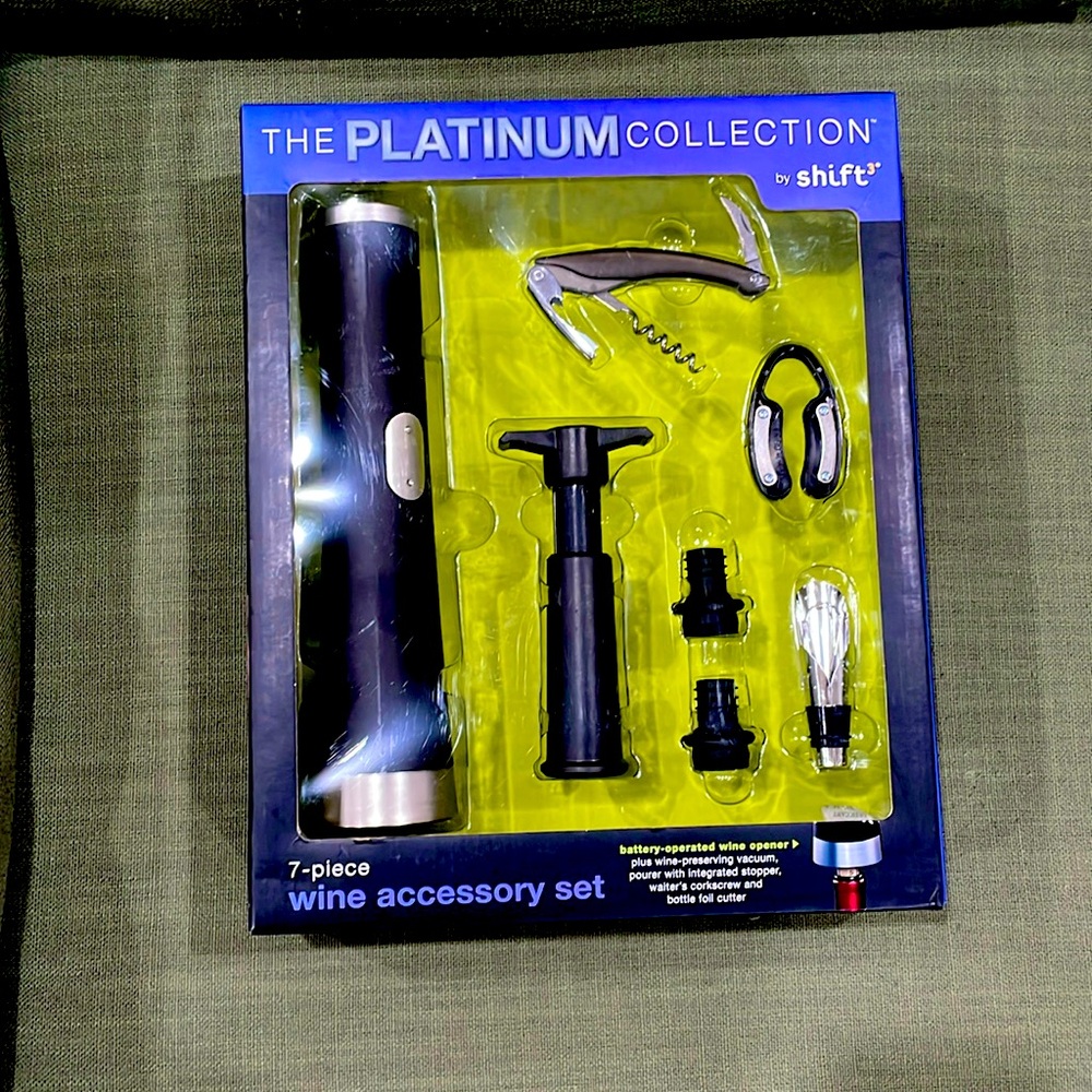 The Platinum Collection by shift3 | 7 piece Wine Accessory Set | Black & Silver